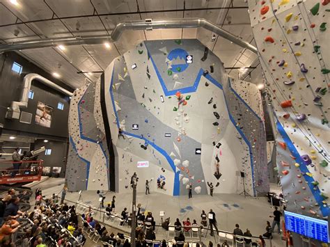 Movement plano - Movement Plano is a 32,000 square foot facility that offers climbing, yoga, and fitness activities in Plano, Texas. You can enjoy rope, lead, bouldering, Kilter Board, Moon Board, and yoga classes in a state-of-the …